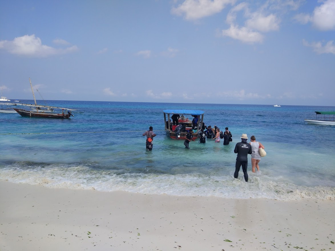 Занзибар, 2019 г. Дайвинг-клуб «Капитан Морган», Беларусь