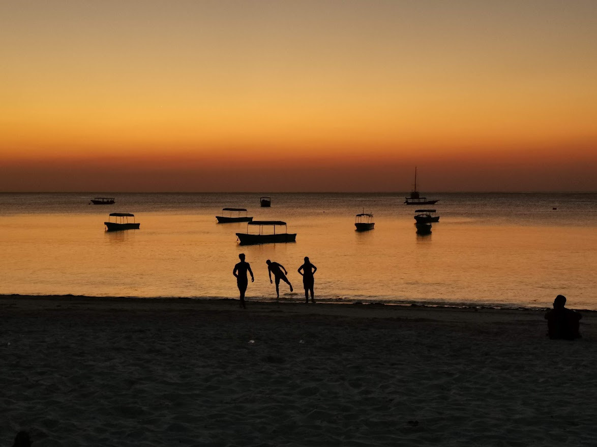 Занзибар, 2019 г. Дайвинг-клуб «Капитан Морган», Беларусь