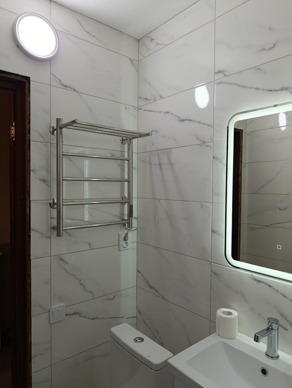 Ванная комната (ул. Андрея Адо д. 16). Ремонт санузла, туалета, ванной под ключ в Казани. Укладка плитки