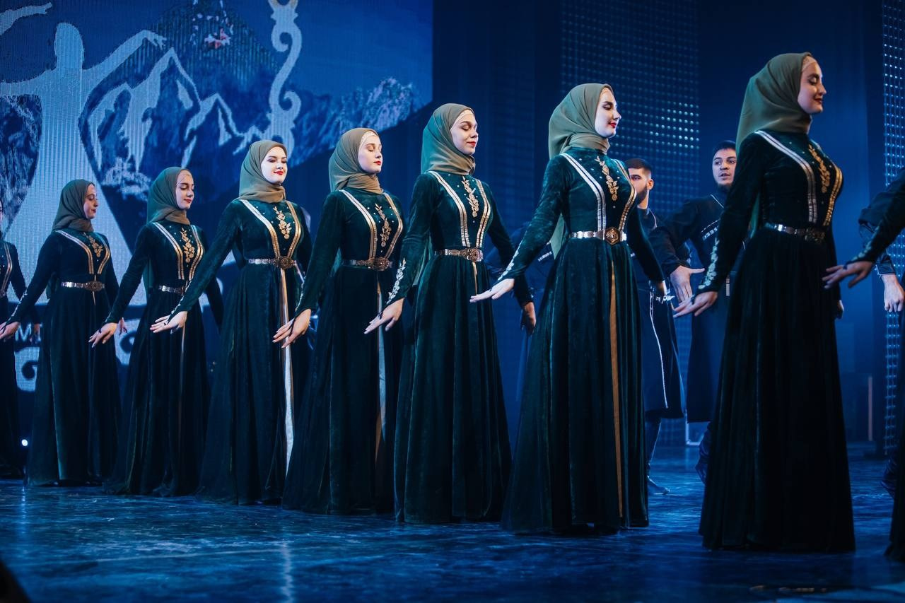 Фестиваль-праздник народного творчества и традиций ВМЕСТЕ МЫ -РОССИЯ!. Репортажная фотография о культуре в Якутии