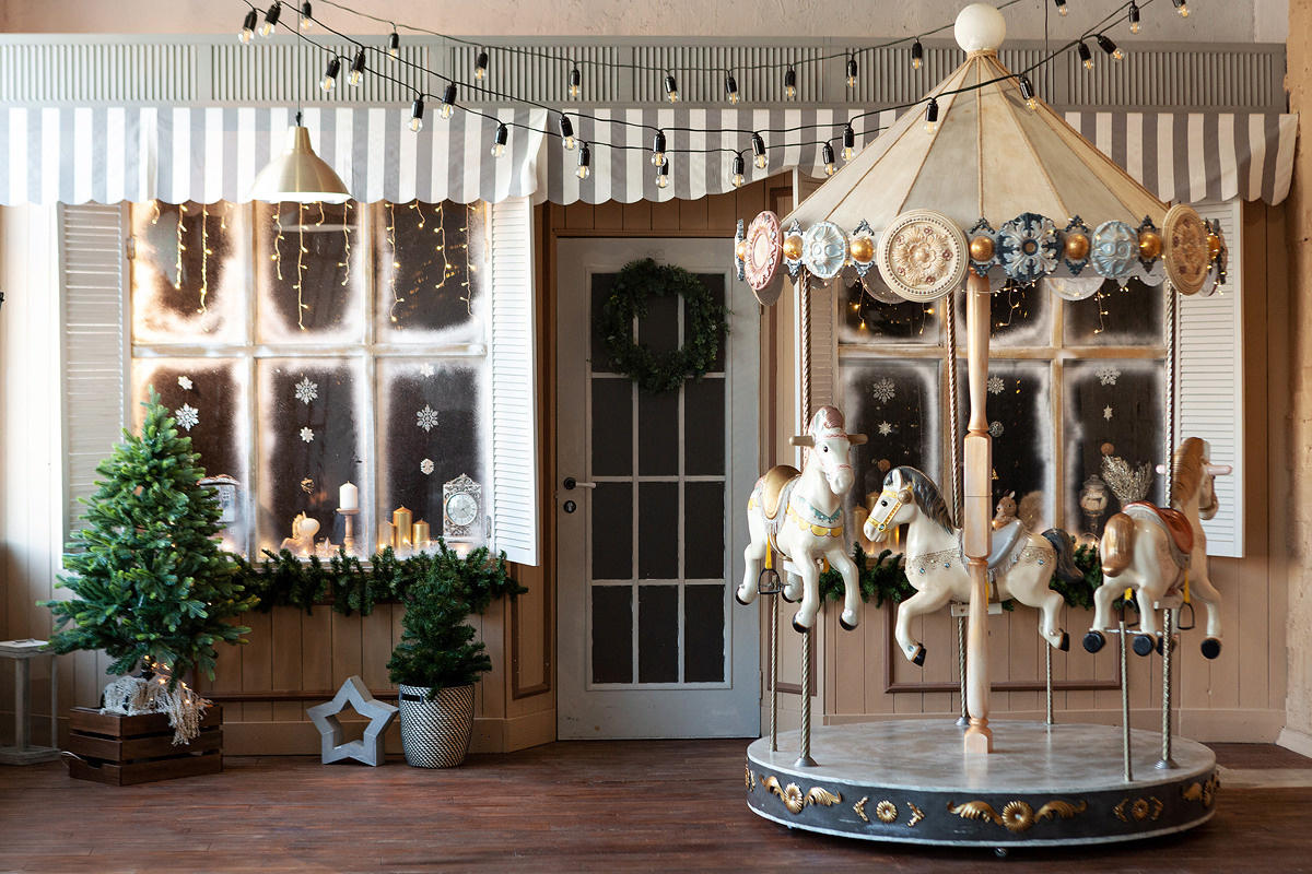 Новогоднее оформление 2021. Детская фотостудия Екатеринбург ЛайтРум аренда и фотосессии