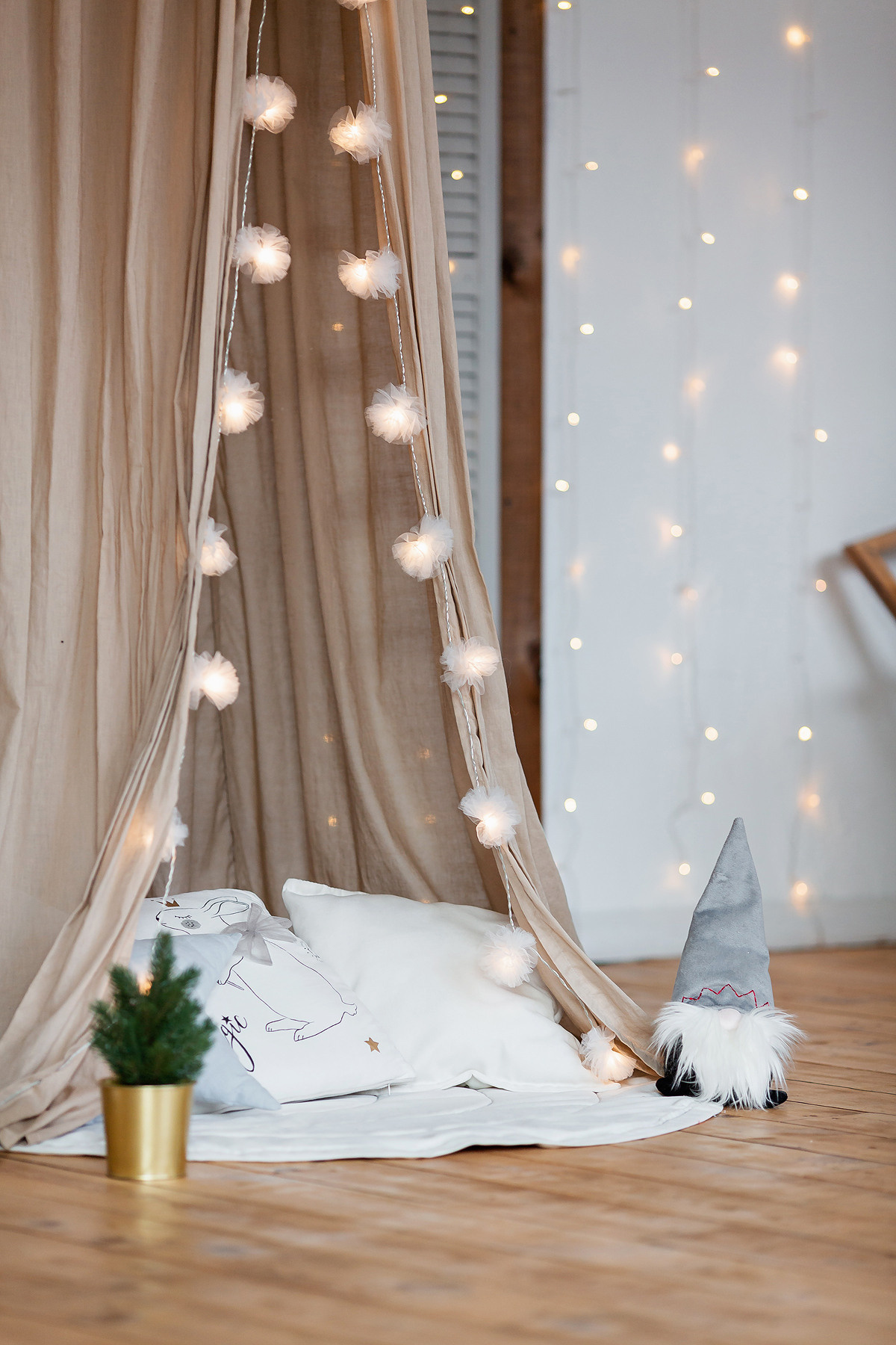 Новогоднее оформление 2021. Детская фотостудия Екатеринбург ЛайтРум аренда и фотосессии