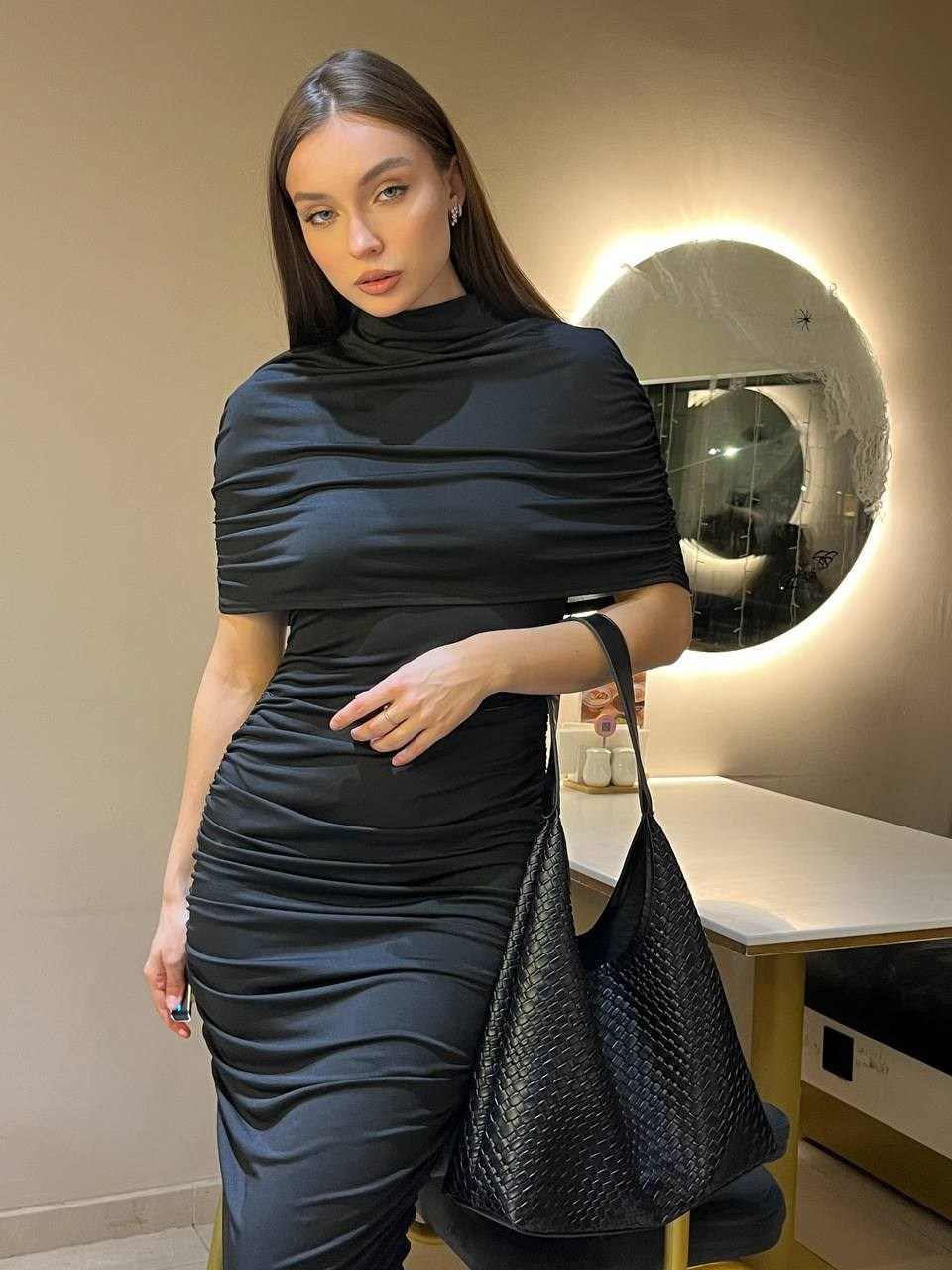 Виктория К Размер S, Рост 170, Параметры 90/62/97. LUNAPRO Дом стильных, сборных и индивидуальных съемок для брендов