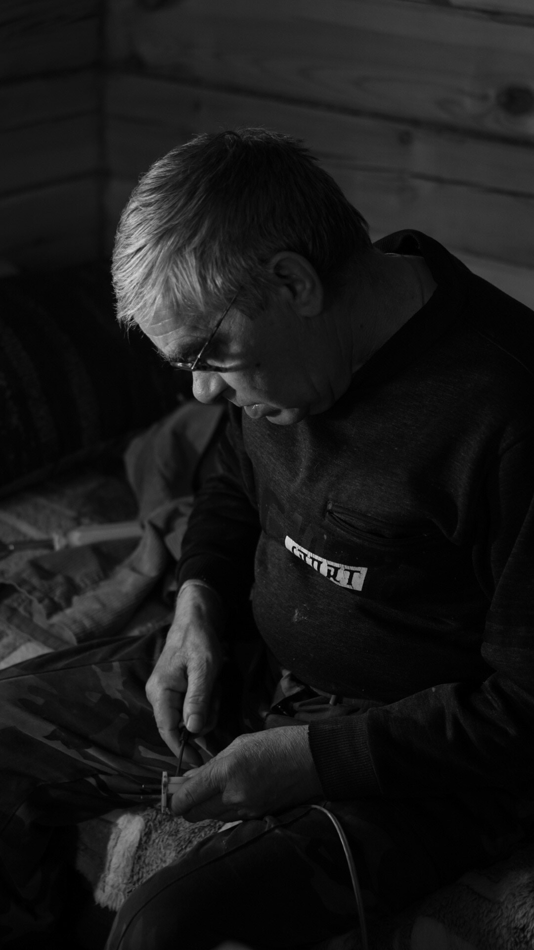 Мужской портрет в низком ключе. Фотограф Kostyanika_olga в Екатеринбурге