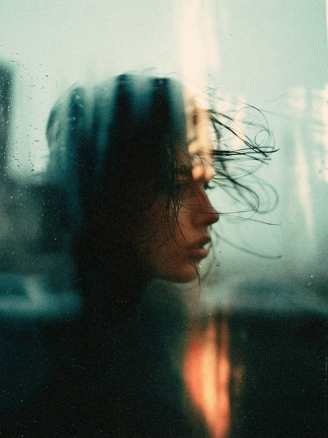 Volume x. Портретная, стрит и репортажная фотография в естественном свете. Живые кадры и городские истории в Москве