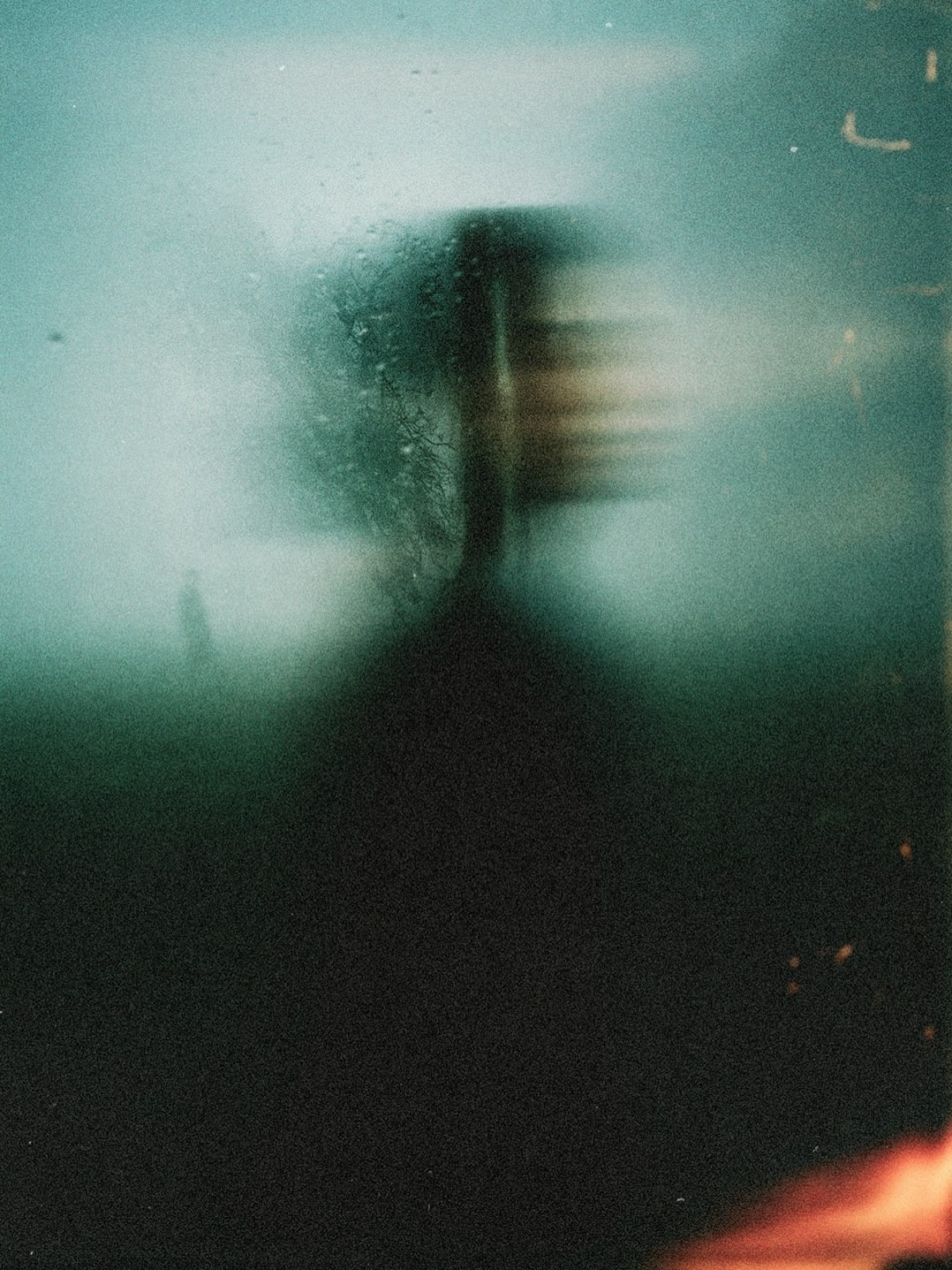Volume x. Портретная, стрит и репортажная фотография в естественном свете. Живые кадры и городские истории в Москве