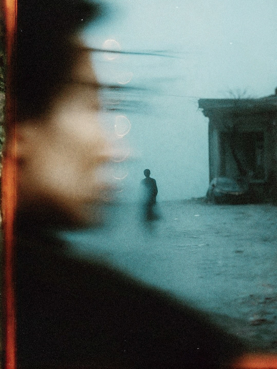 Volume x. Портретная, стрит и репортажная фотография в естественном свете. Живые кадры и городские истории в Москве