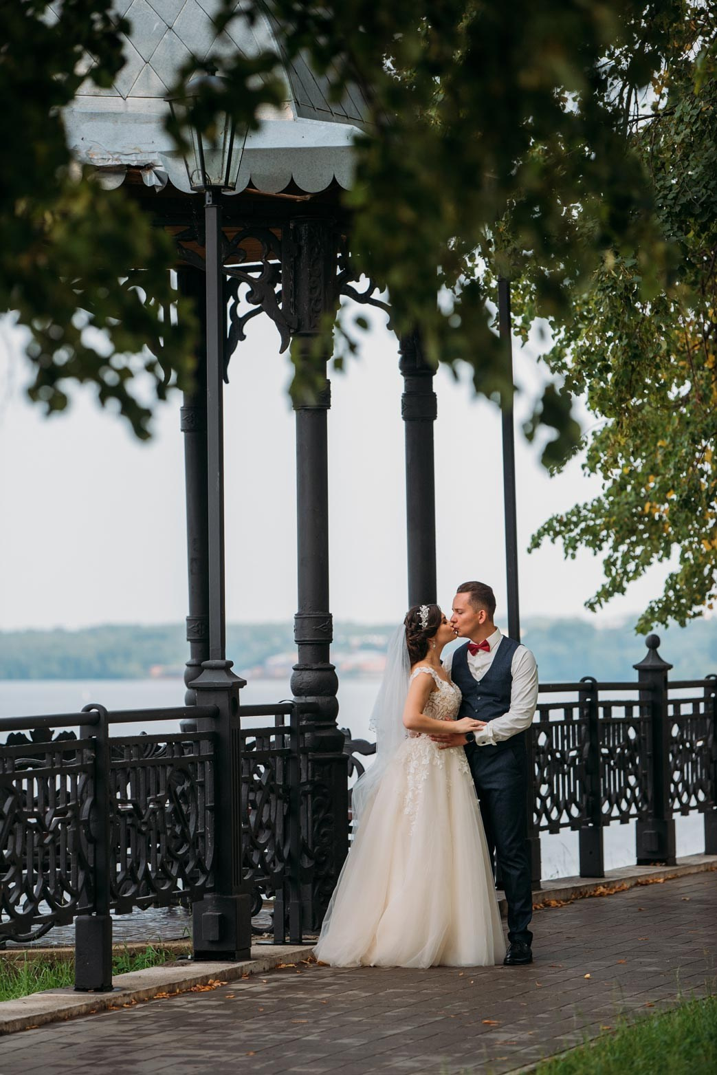 Свадебный фотограф в Иваново Александр Кондаков | Живые эмоции. Фотограф для маркетплейсов в Иваново | Съемки одежды и белья