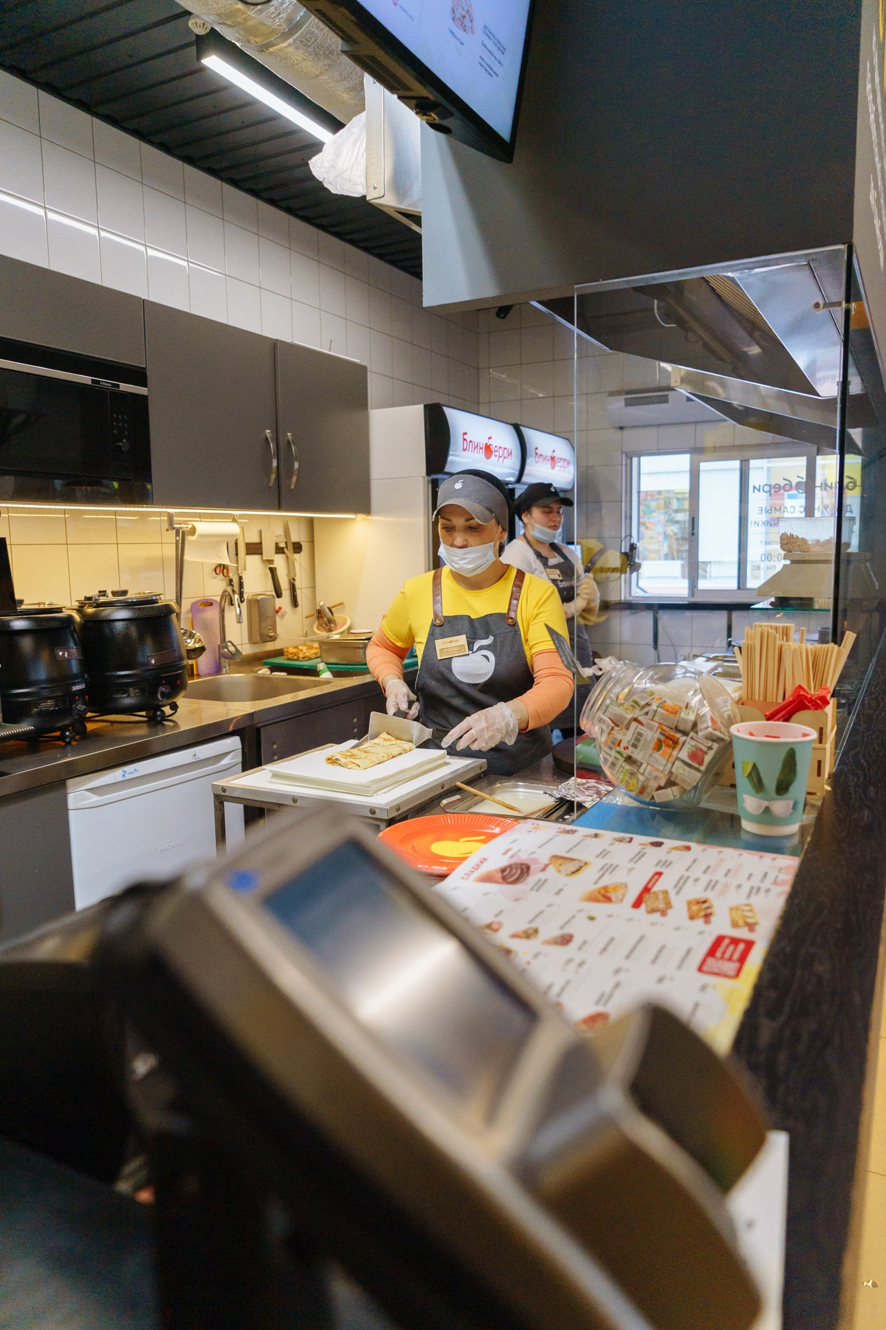 Открытие Блинбери на пл. Ленина. Событийный фотограф Максим Бескоровайновнов