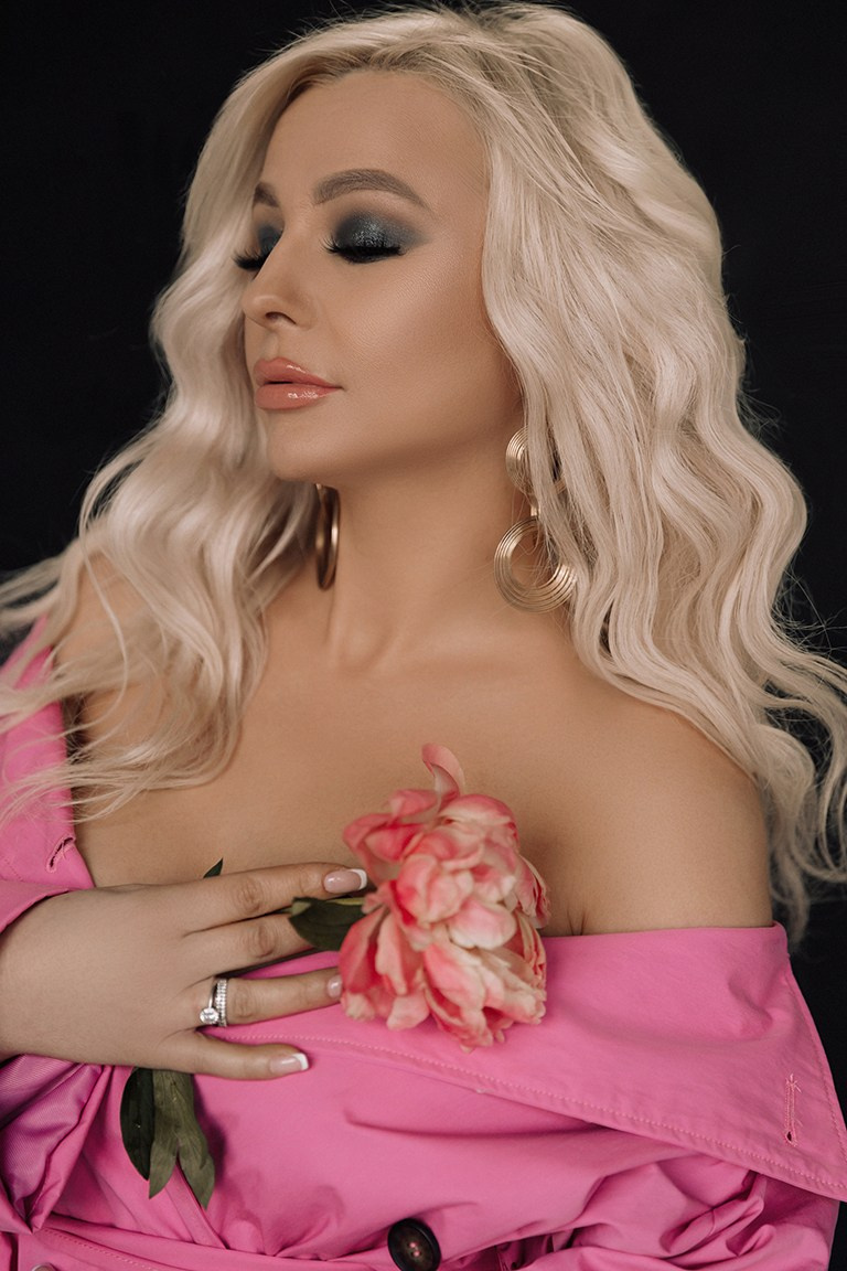 Фотосессии. Студия визажистов, стилистов по прическам, бровистов и мастеров по ресницам