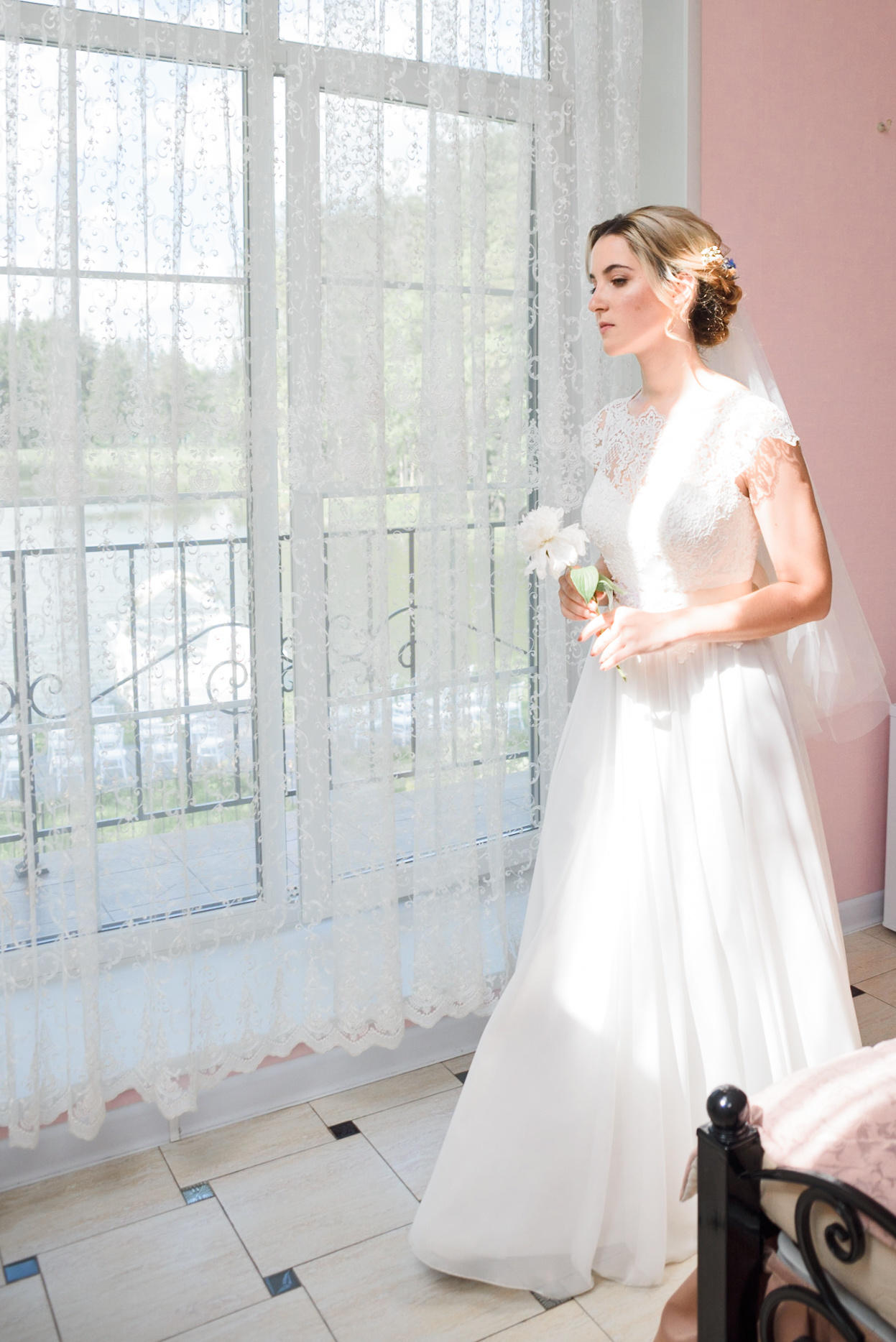 Выездная регистрация в доме у озера. Фотограф Москва