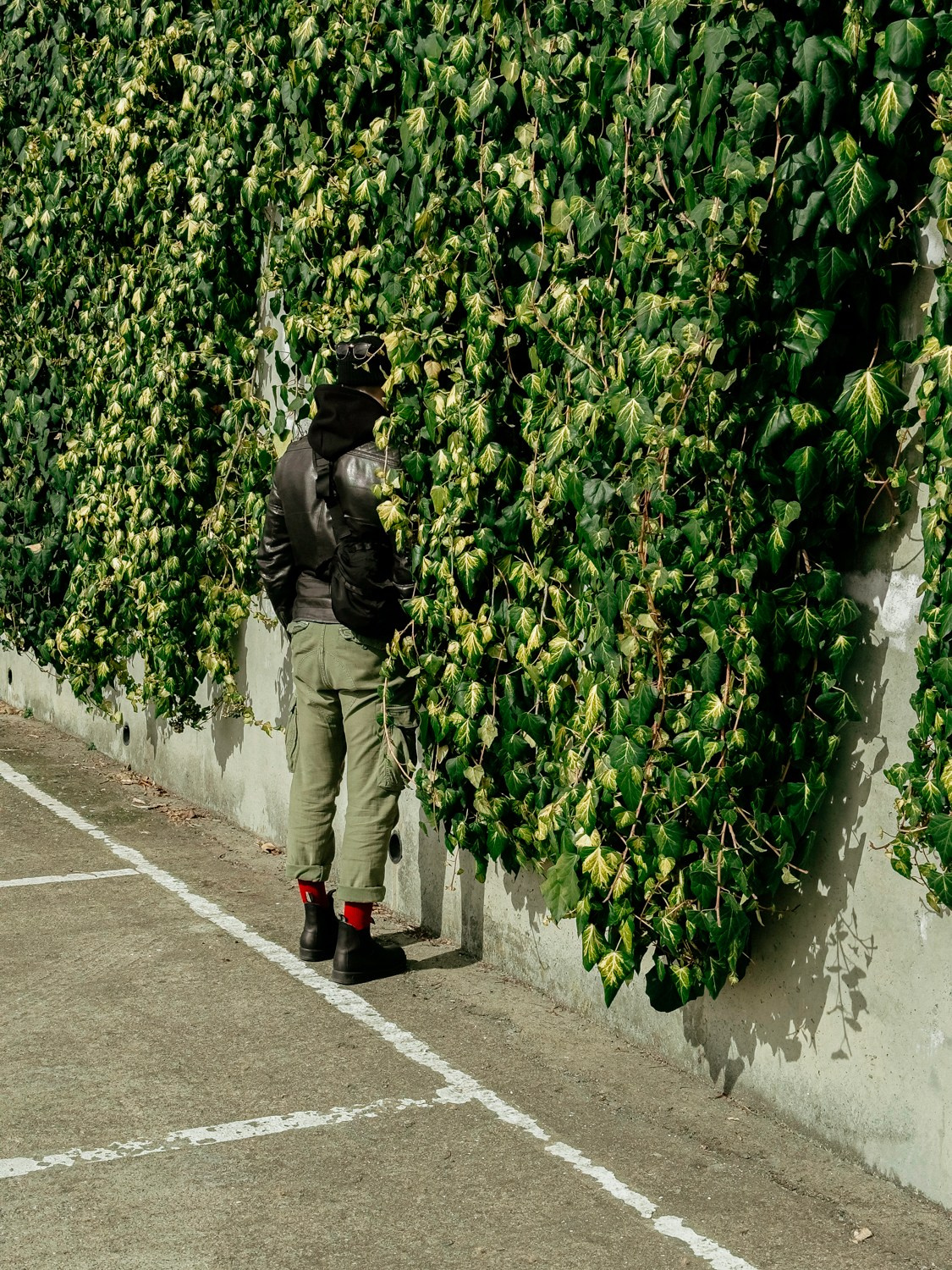 Современная концептуальная фотография о теле, уязвимости и идентичности. Визуальная практика на стиле честности, пост-иронии и искусства.Рекламная фотография, Концептуальная фотография, Современный художник, Психология, Коммерческий фотограф, Репортажный фотограф, Стрит фотография, Арт, Сюрреализм, Мобильная фотография, Снято на айфон, Дима Бурза