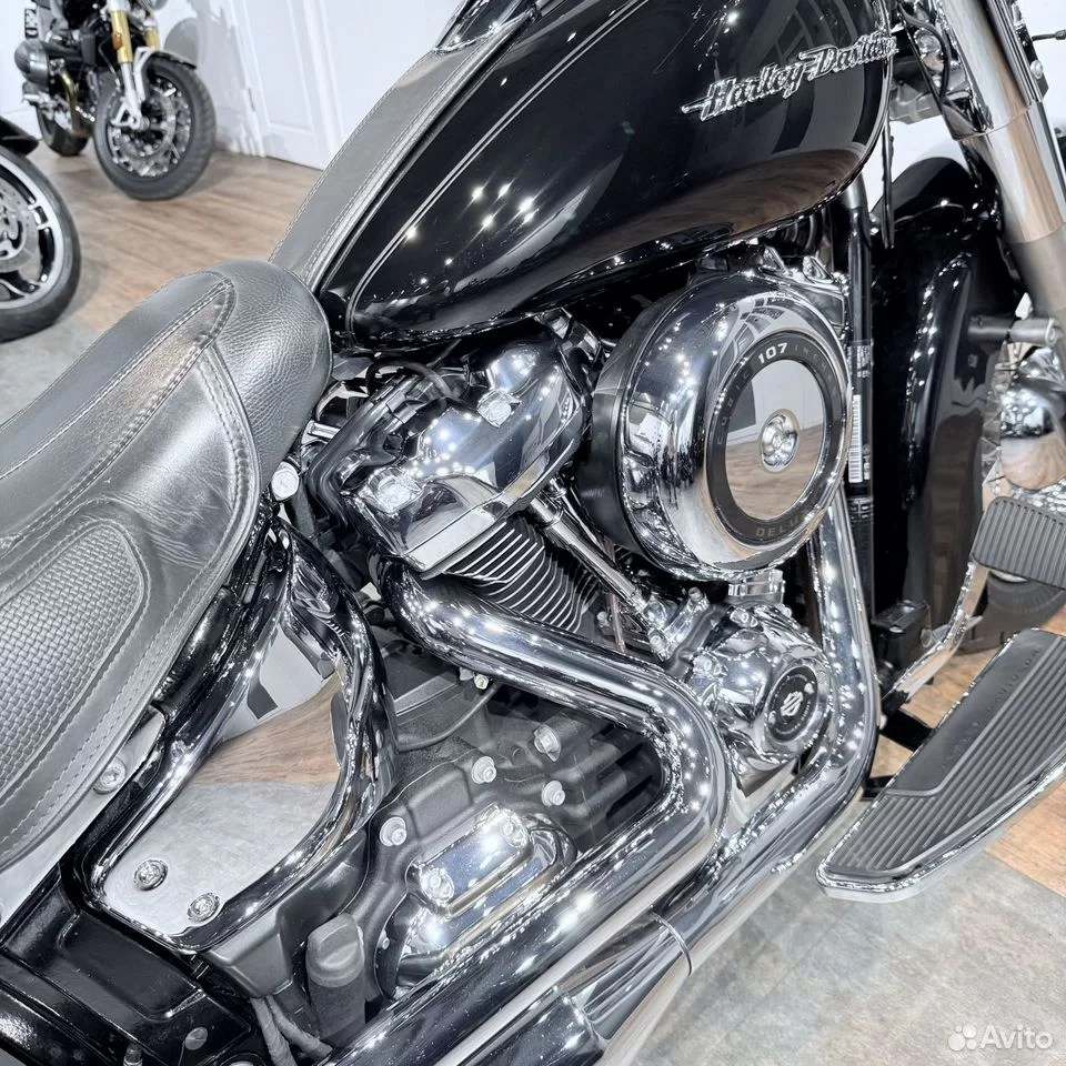 2018 Softail Deluхе 107 АВS Vivd Black. Hello Davidson, Москва. Только хорошие мотоциклы…