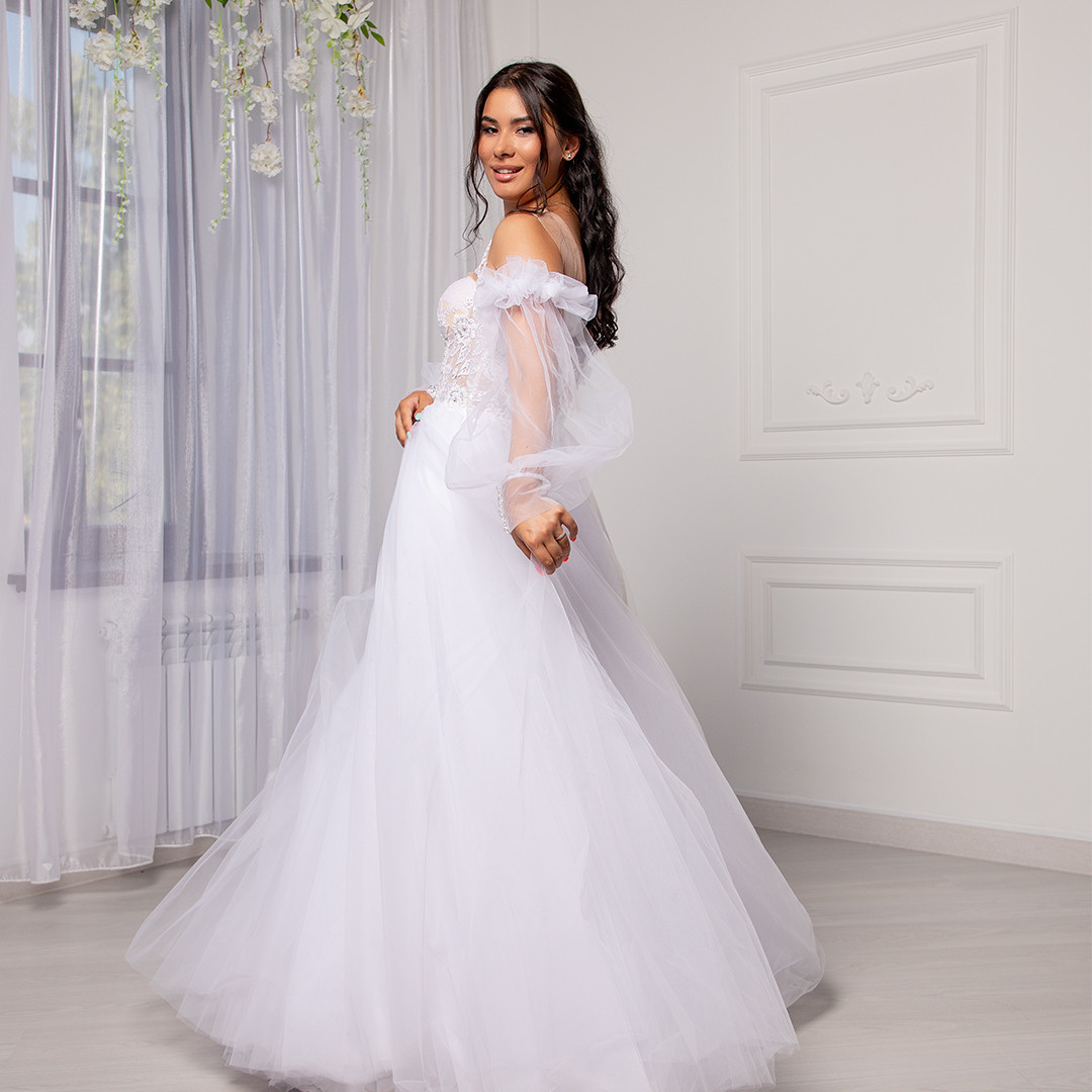 Фотосъёмка контента для салона свадебных платьев. Коммерческий фотограф Андрей Тремасов