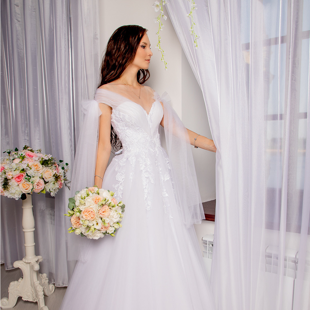 Фотосъёмка контента для салона свадебных платьев. Коммерческий фотограф Андрей Тремасов