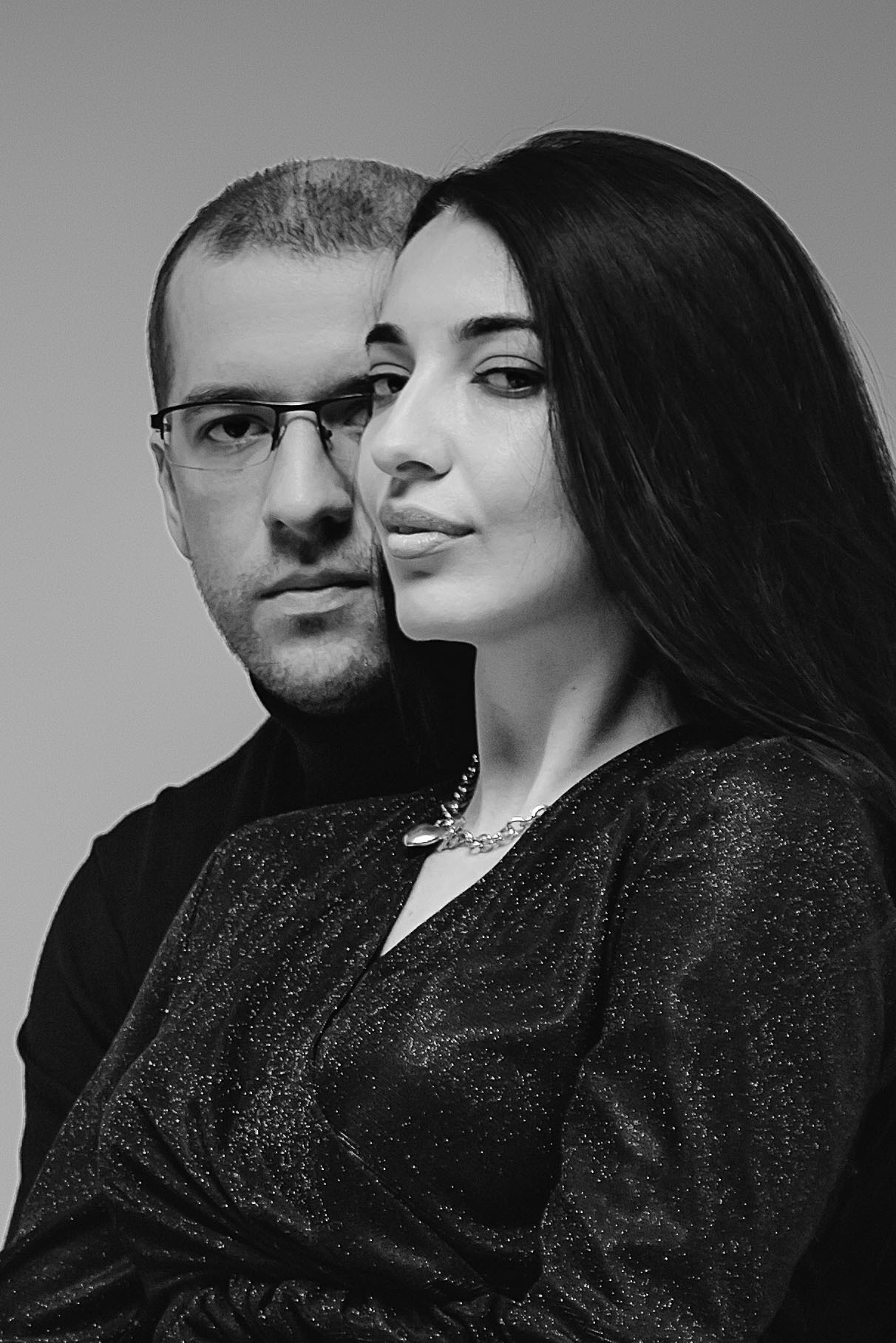 Съёмка влюблённой пары в стиле минимализм. Коммерческий фотограф Андрей Тремасов