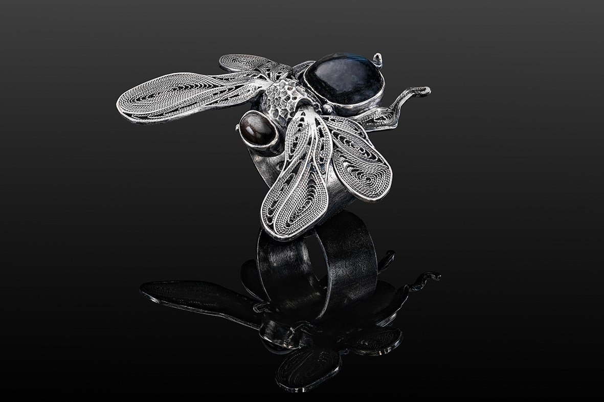 Рекламная эксклюзивная предметная фотосъёмка ювелирных изделий в Москве  тел +7 966-003-13-07. Высококачественная профессиональная рекламная фотосъёмка ювелирных украшений, драгоценных камней в Москве. Обучение, консультация