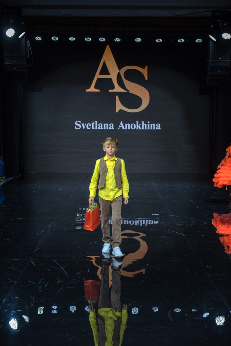 SochiFashionWeek2024 дизайнер Анохина Светлана. Семейный и коммерческий фотограф в Сочи Александр Бодунов