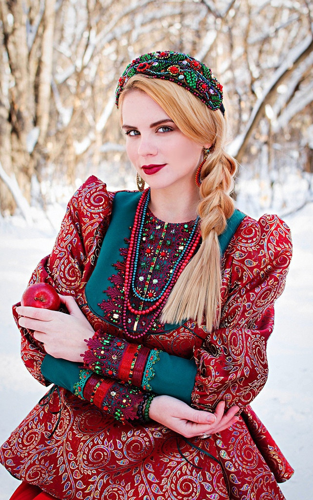 Женские костюмы и платья для фотосъемки. Семейный фотограф в Барнауле, Горный Алтай, Заринск, Алейск