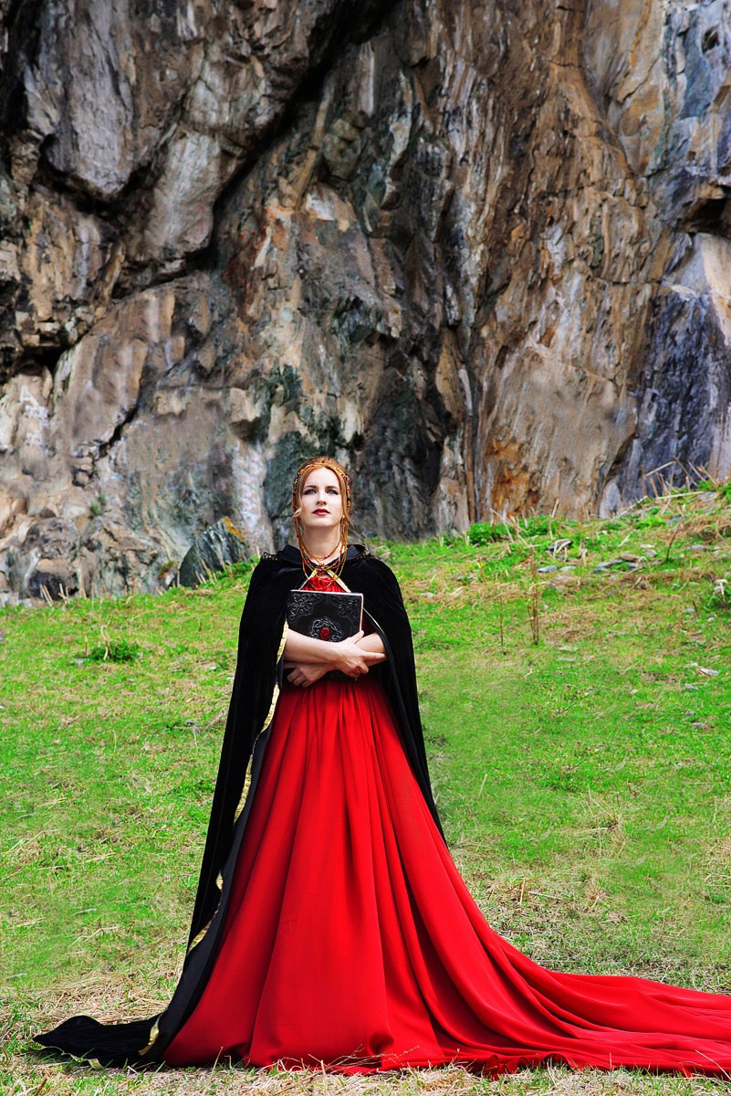 Женские костюмы и платья для фотосъемки. Семейный фотограф в Барнауле, Горный Алтай, Заринск, Алейск
