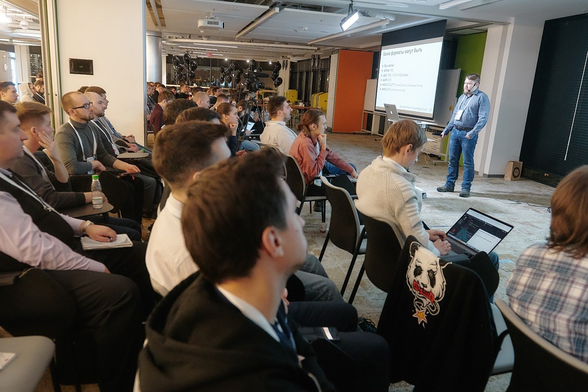 Митап в Avito. Репортажный фотограф в Москве Вадим Францев