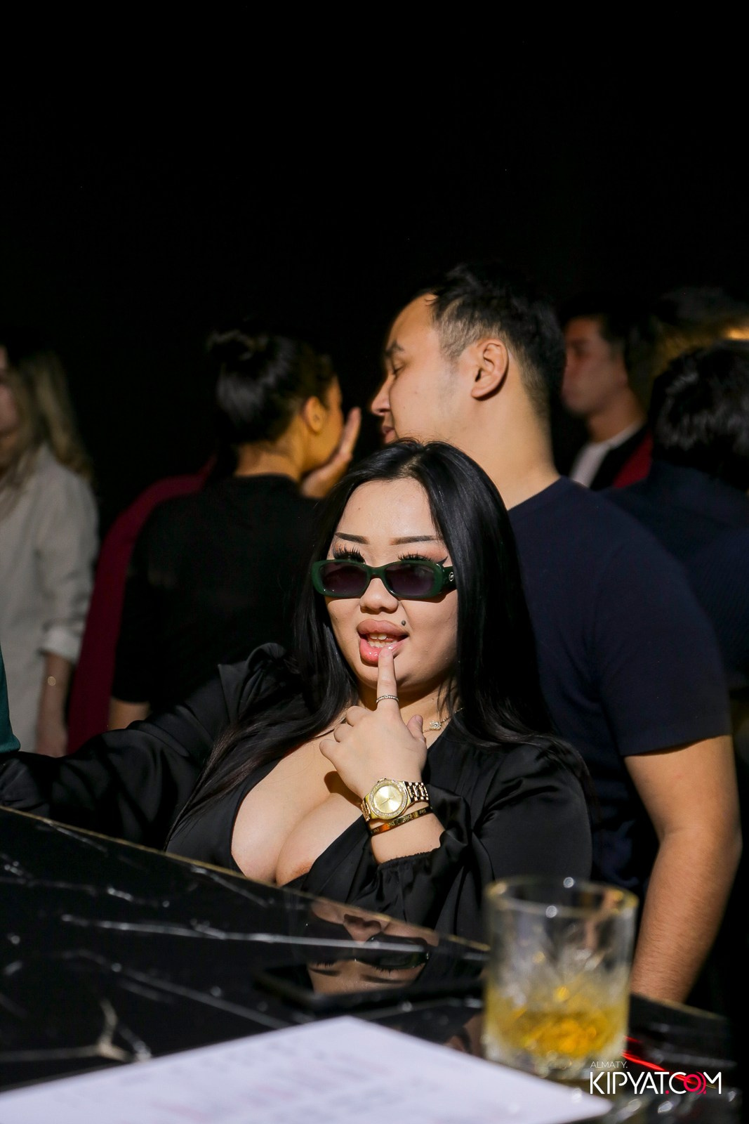 UYAT EMES BAR. КИПЯТКОМ АЛМАТЫ!