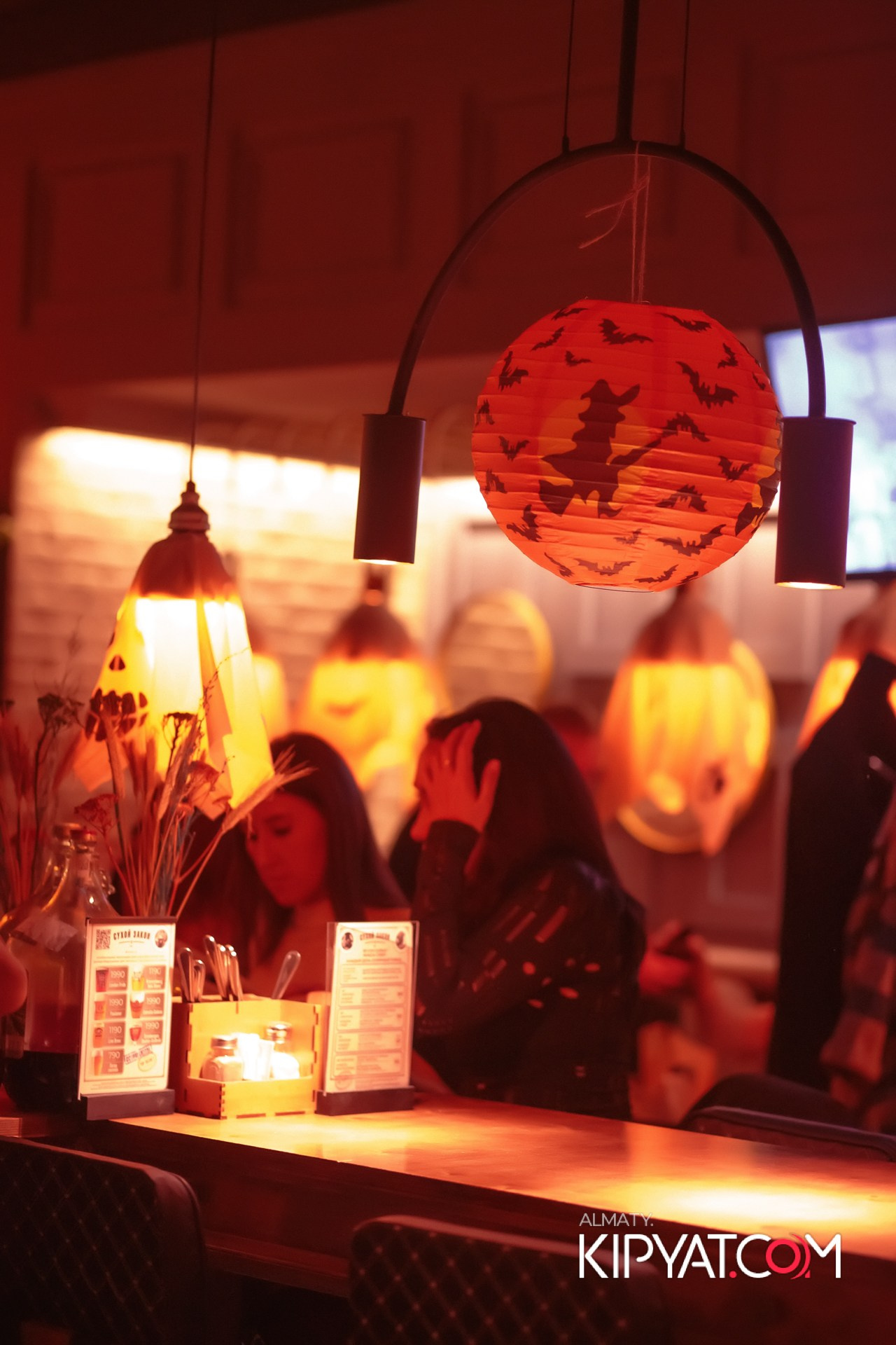 СУХОЙ ЗАКОН. КИПЯТКОМ АЛМАТЫ!