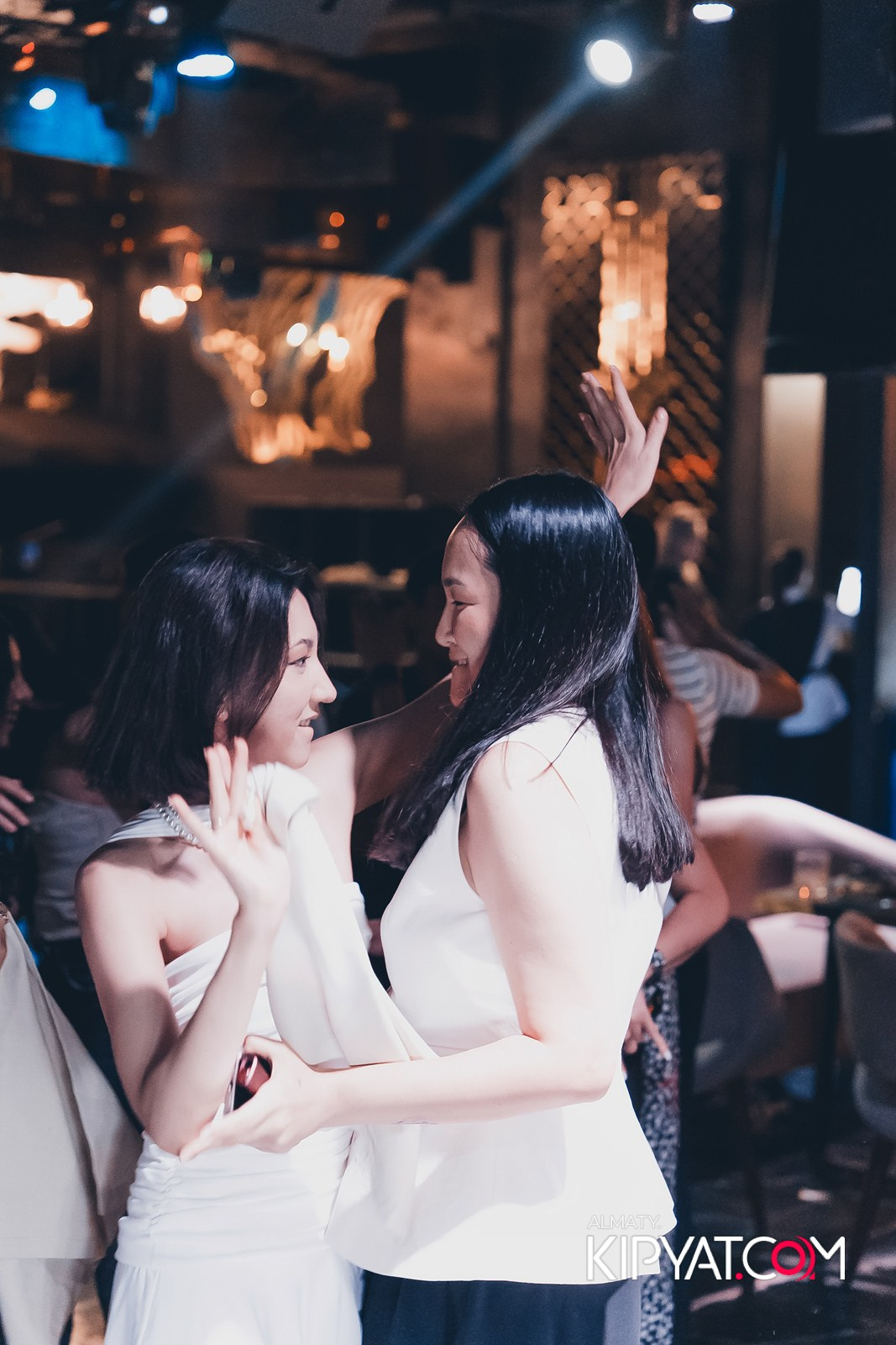 MOOD KARAOKE & TERRACE. КИПЯТКОМ АЛМАТЫ!