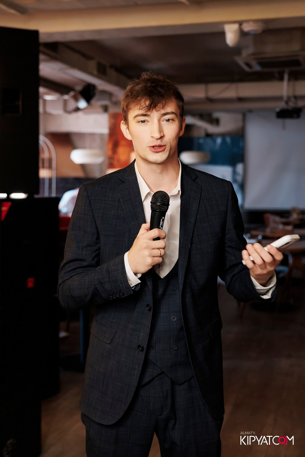 ПИНТА НА СЕЙФУЛЛИНА. КИПЯТКОМ АЛМАТЫ! Фотосъемка мероприятий в Алматы