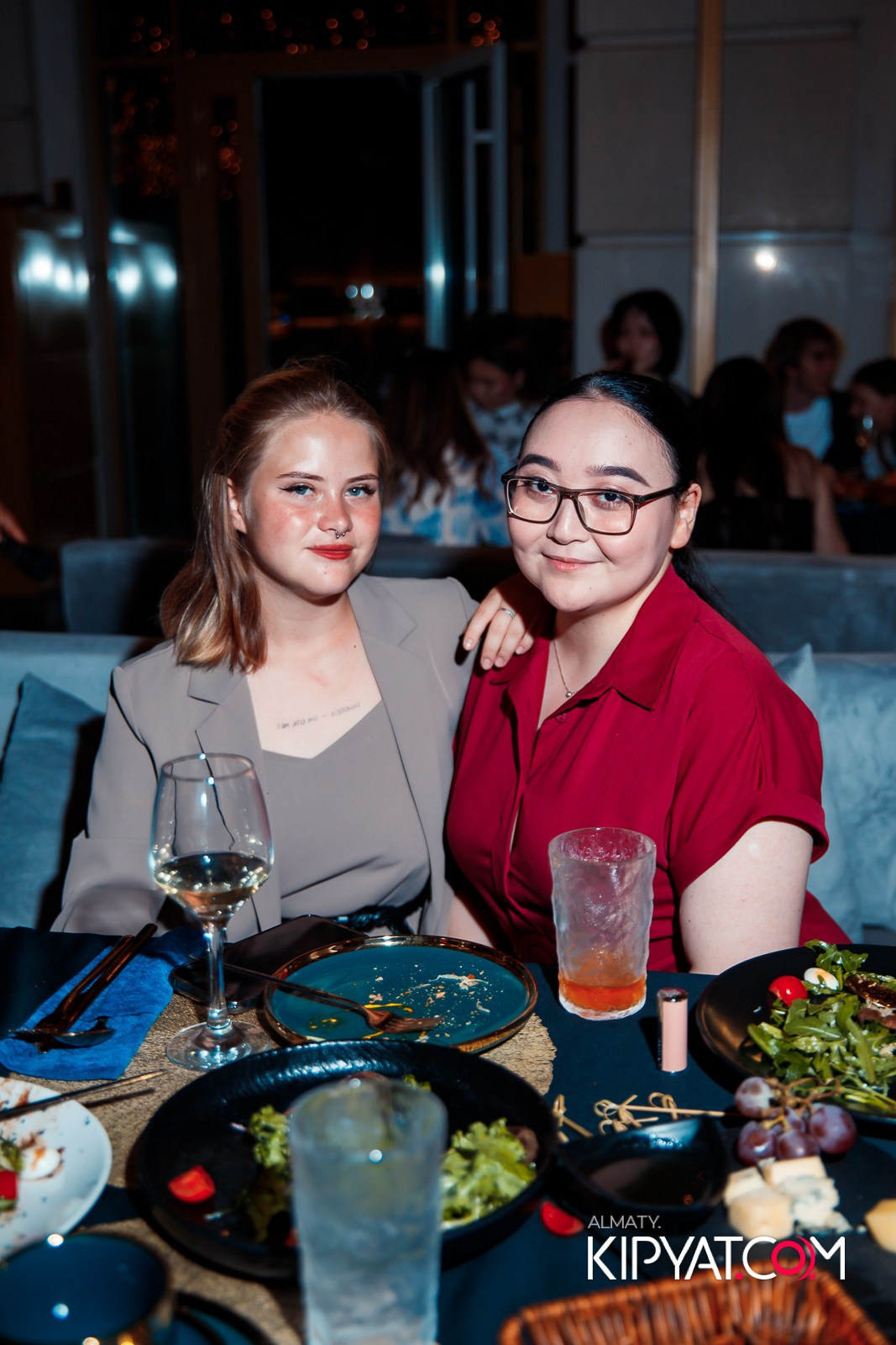 OBLAKO LOUNGE BAR. КИПЯТКОМ АЛМАТЫ!