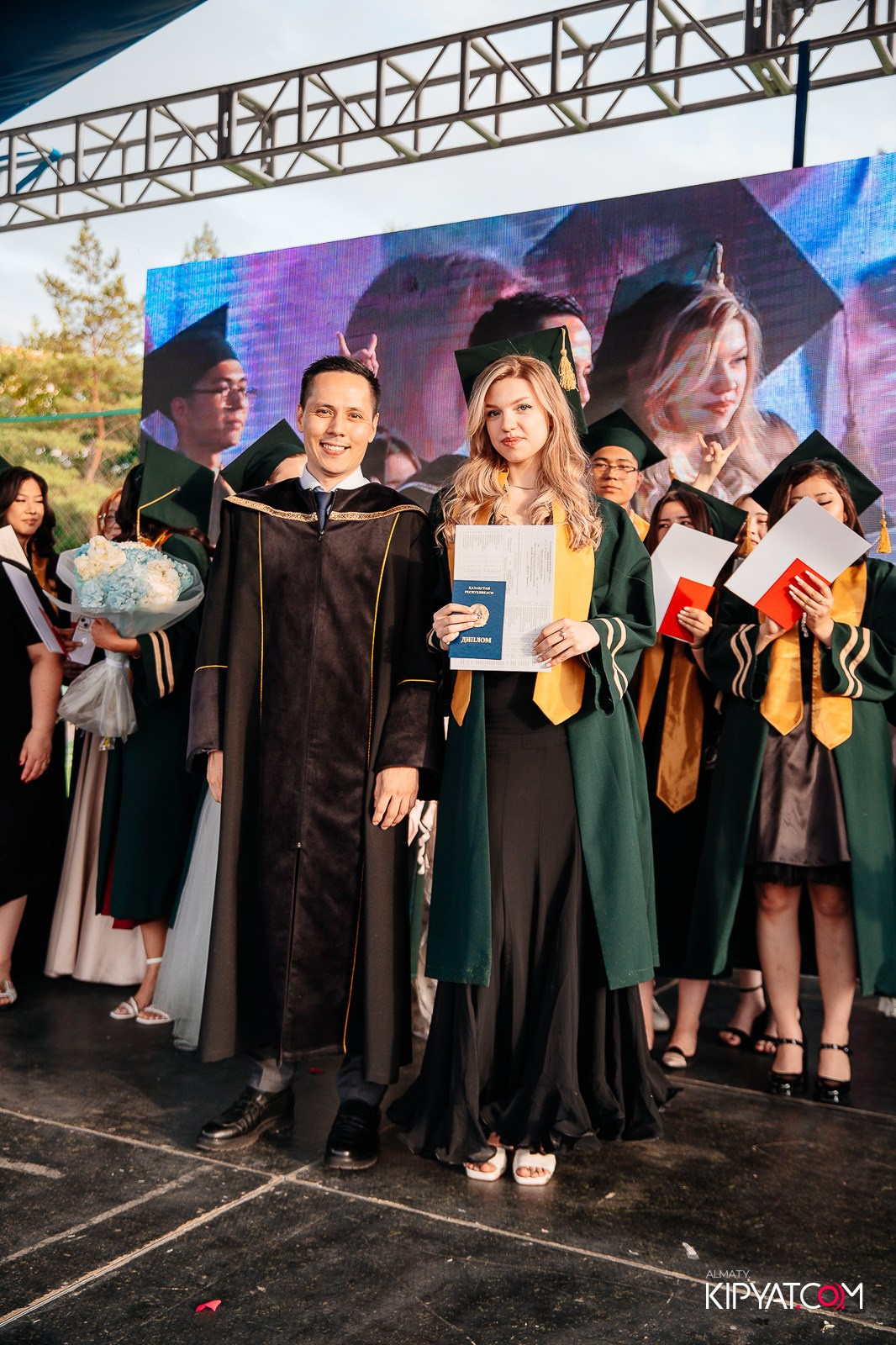 ВРУЧЕНИЕ ДИПЛОМОВ — НАРХОЗ КОЛЛЕДЖ. Part 3. КИПЯТКОМ АЛМАТЫ!