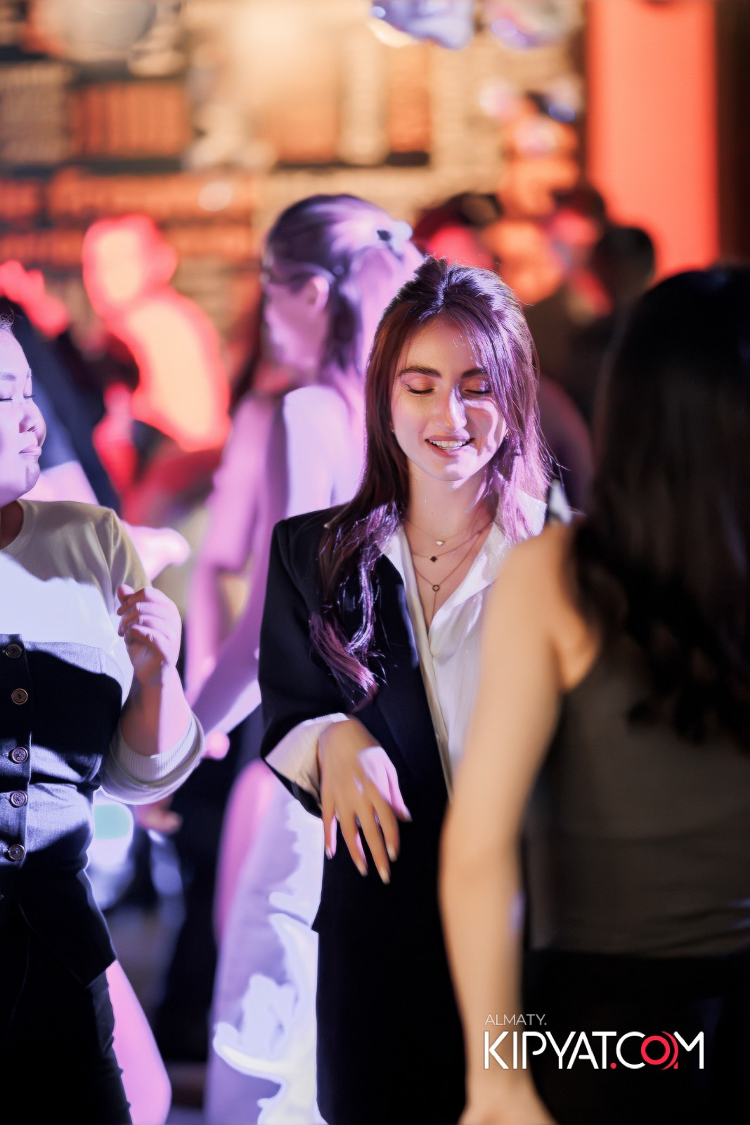 ШАШЛЫКОФФ. КИПЯТКОМ АЛМАТЫ!