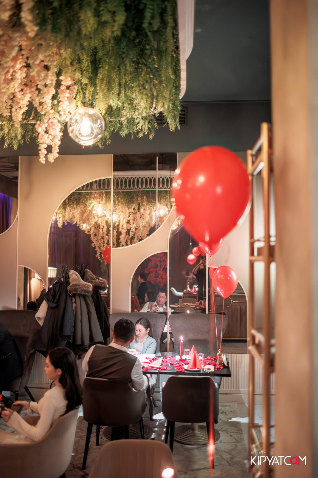 ARABIS НА ГАГАРИНА. КИПЯТКОМ АЛМАТЫ!