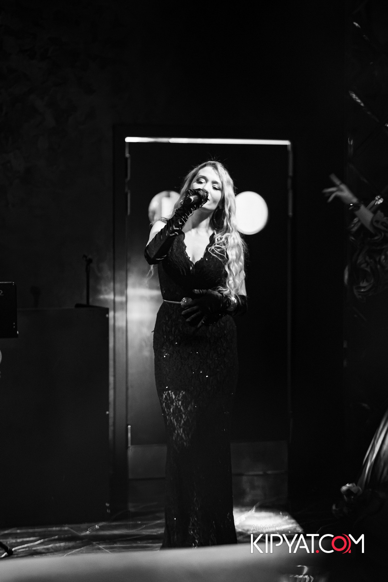 MOOD KARAOKE & TERRACE. КИПЯТКОМ АЛМАТЫ!