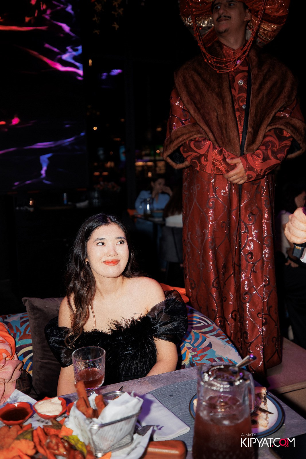 FRIENDS BAR & TERRACE. КИПЯТКОМ АЛМАТЫ!