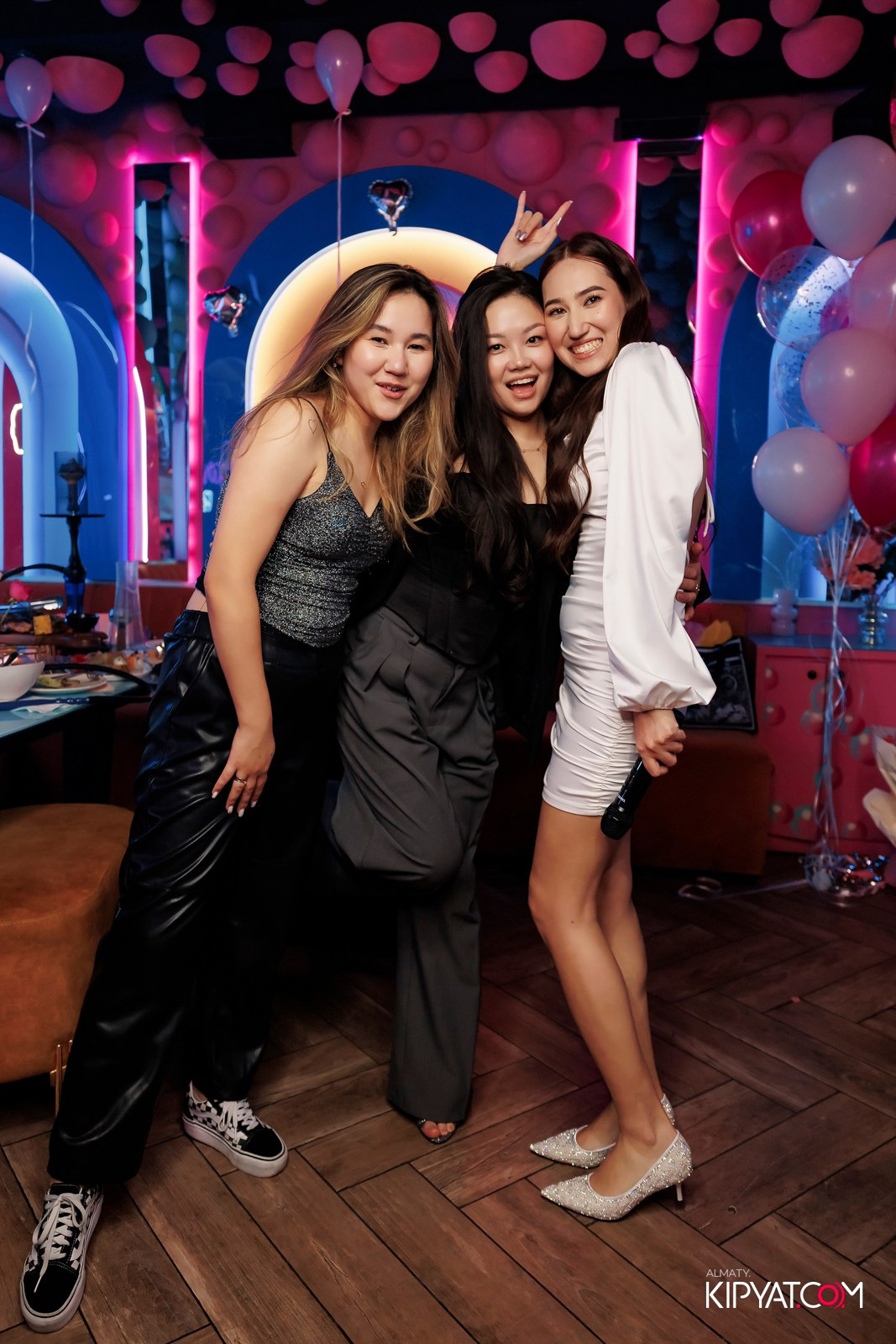 ЗАЯ, НА БИС. КИПЯТКОМ АЛМАТЫ!