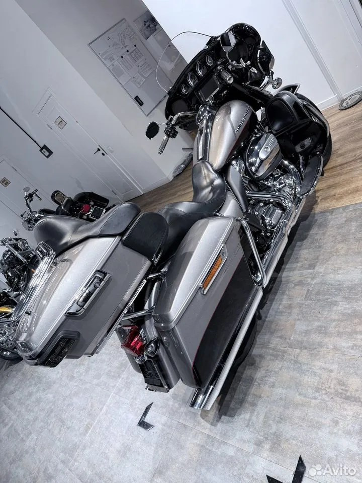 Купить Harley-Davidson 2017 Electra Glide Ultra Limited (Touring) — подробнее на сайте. Hello Davidson, Москва. Только хорошие мотоциклы…