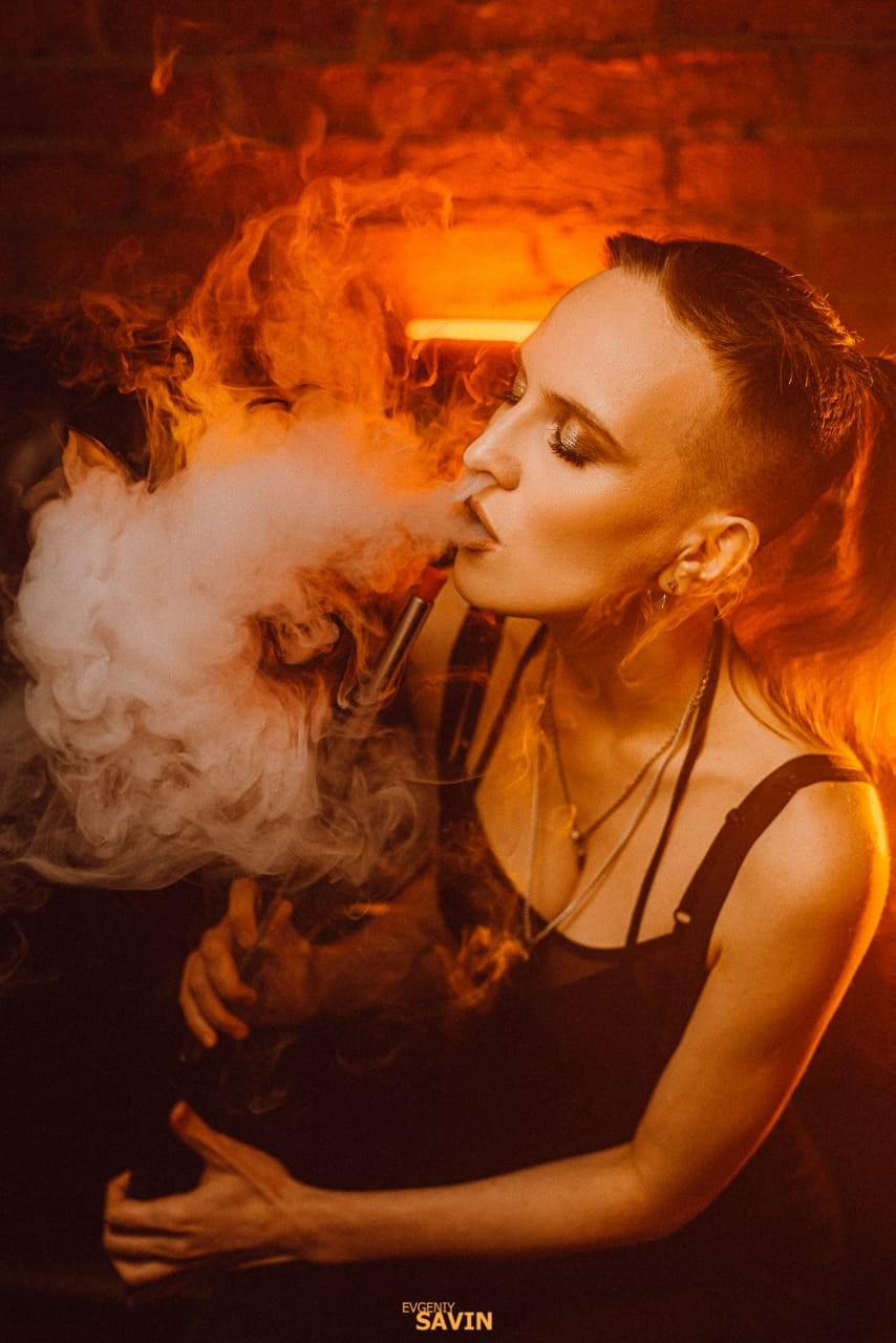 Женя Деньги. Фотограф для маркетплейсов Михаил Бове