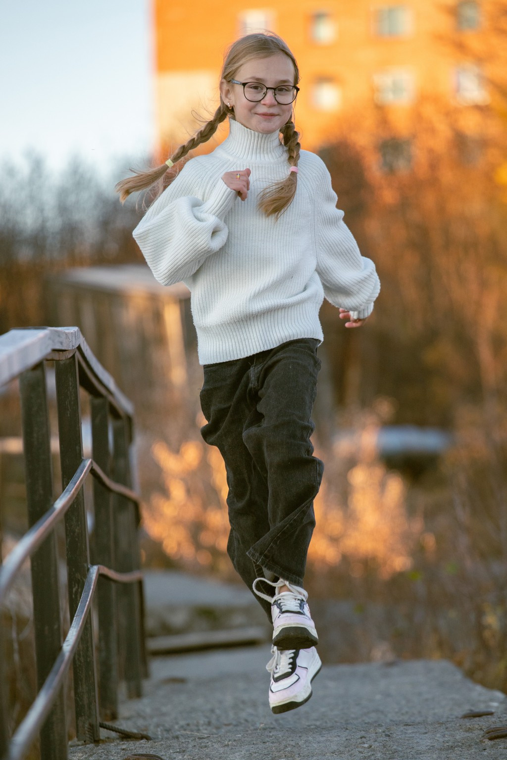 № 4. Фотограф Эдуард Алмадаков