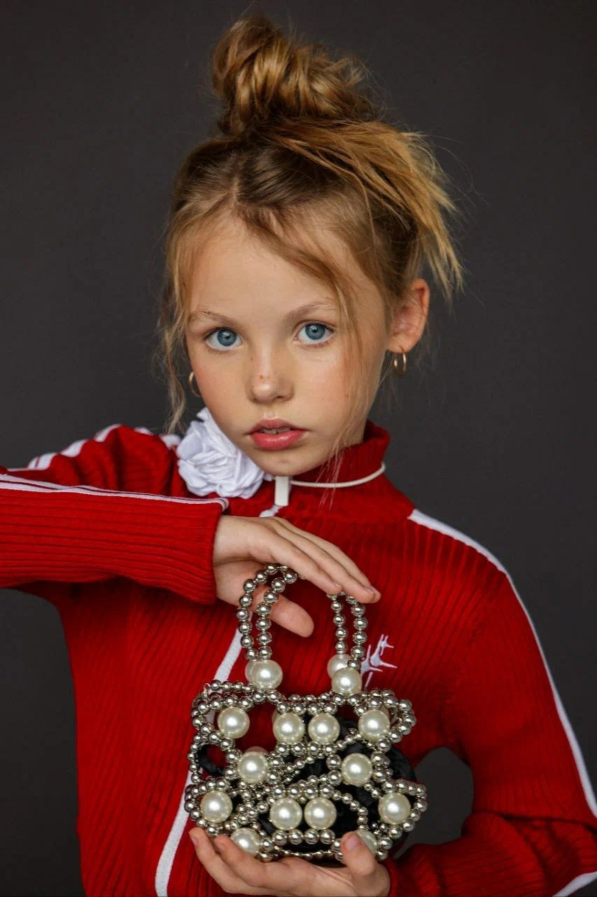 Анна Крутихина 10 ЛЕТ 141 СМ. Детское модельное агентство Musthave agency. База профессиональных моделей
