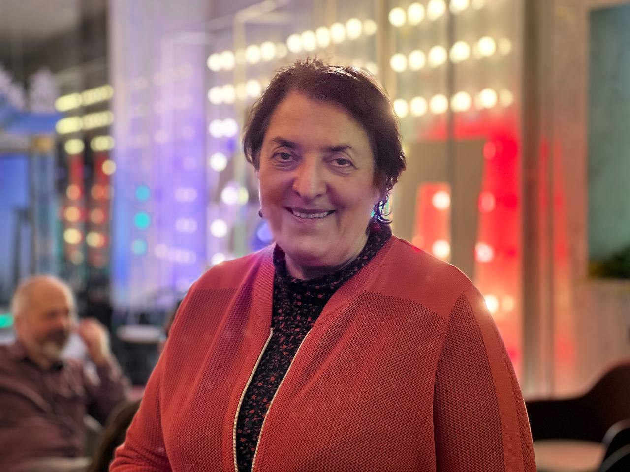 УРАВНЕНИЕ С НЕИЗВЕСТНЫМИ Фотовыставка Надежды Найденовой в КЦ ЗИЛ. Reportage, architectural, fine art photographer Lena Melnikova in Moscow