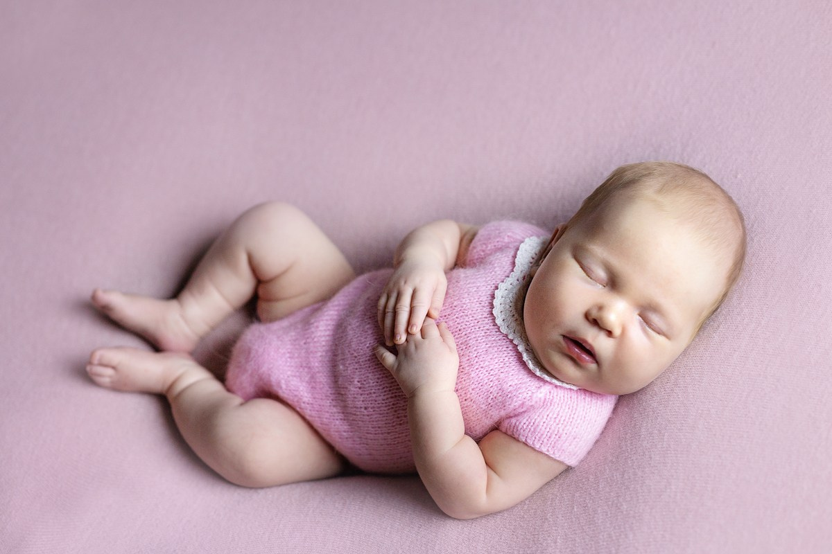 Съемка новорожденных. Фотограф новорожденных малышей Ирина Шайнурова