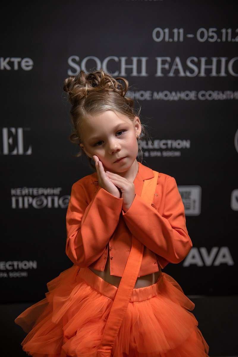 SochiFashionWeek2024 дизайнер Анохина Светлана. Семейный и коммерческий фотограф в Сочи Александр Бодунов