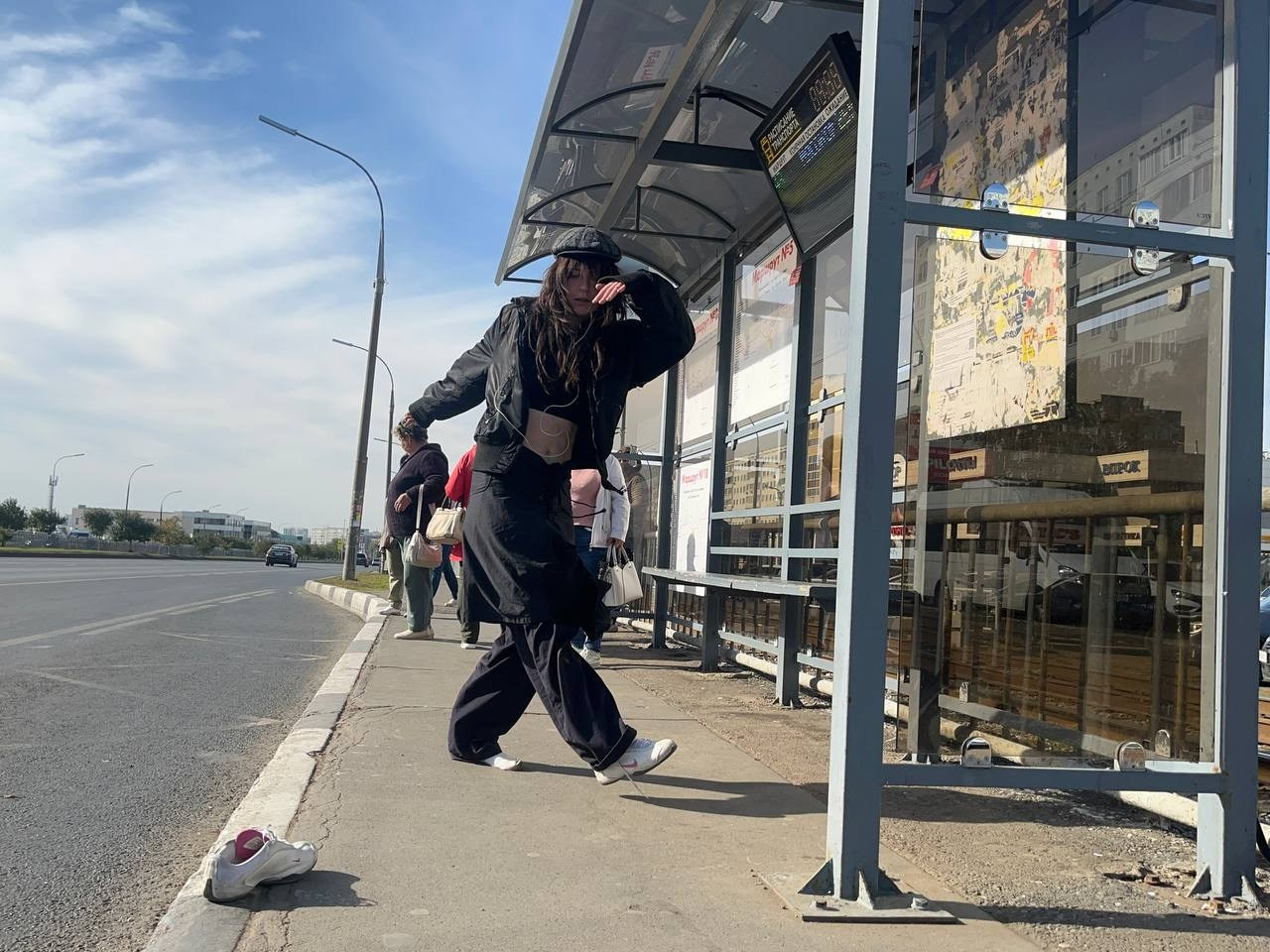 ДОЛГАЯ, КАК РЕКА. Художественная группа «Нежные Бабы»