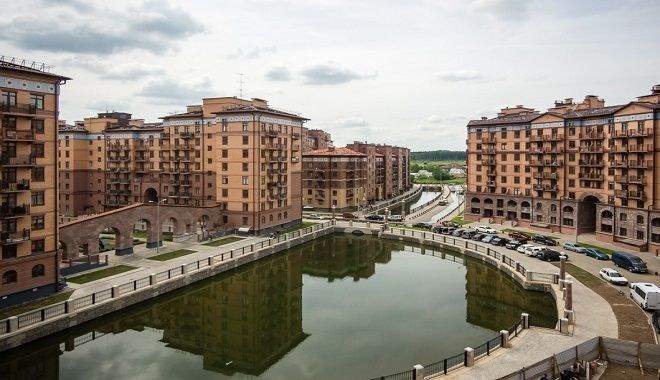 Фотосессия в историческом месте МО — дворянские усадьбы и храмовые комплексы