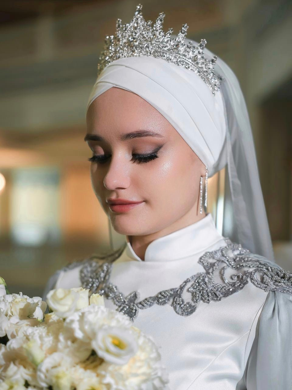 Свадебный образ макияж для невест Москве. СВАДЕБНЫЙ ВИЗАЖИСТ-СТИЛИСТ В МОСКВЕ ПРИЧЕСКИ МАКИЯЖ БРОВИ ВЫЕЗД