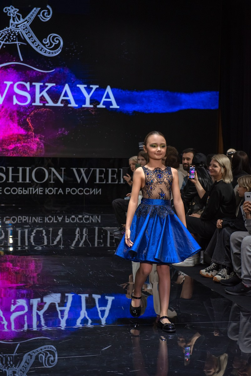 SochiFashionWeek2024 дизайнер Кибовская. Семейный и коммерческий фотограф в Сочи Александр Бодунов