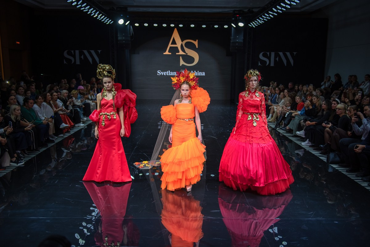 SochiFashionWeek2024 дизайнер Анохина Светлана. Семейный и коммерческий фотограф в Сочи Александр Бодунов