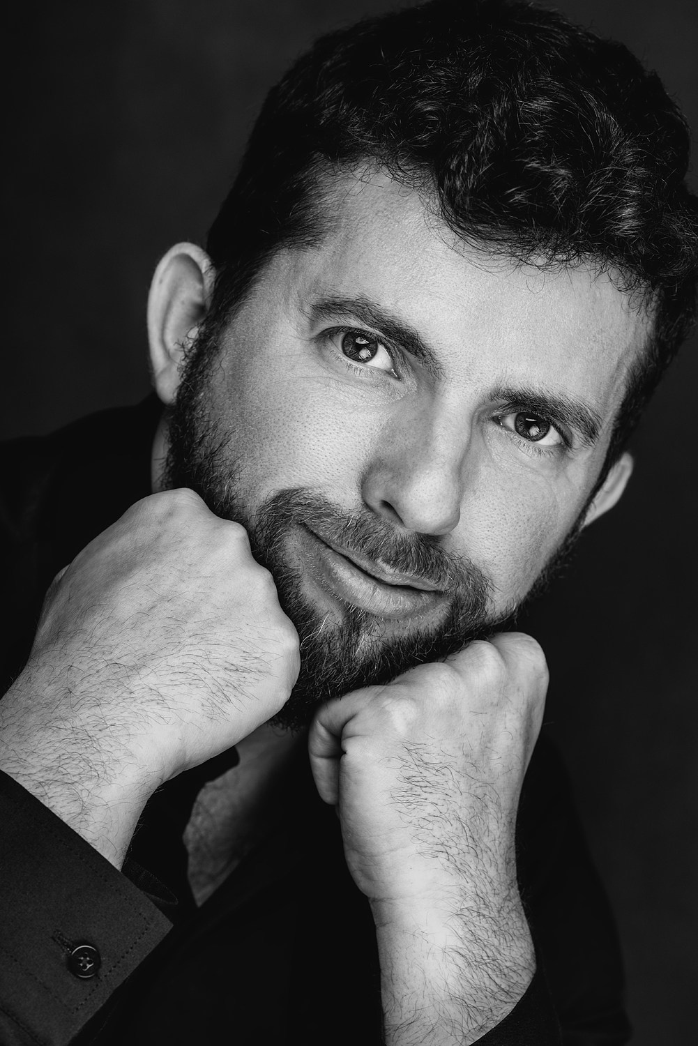 U-ray: Художественный чёрно-белый портрет. U-ray