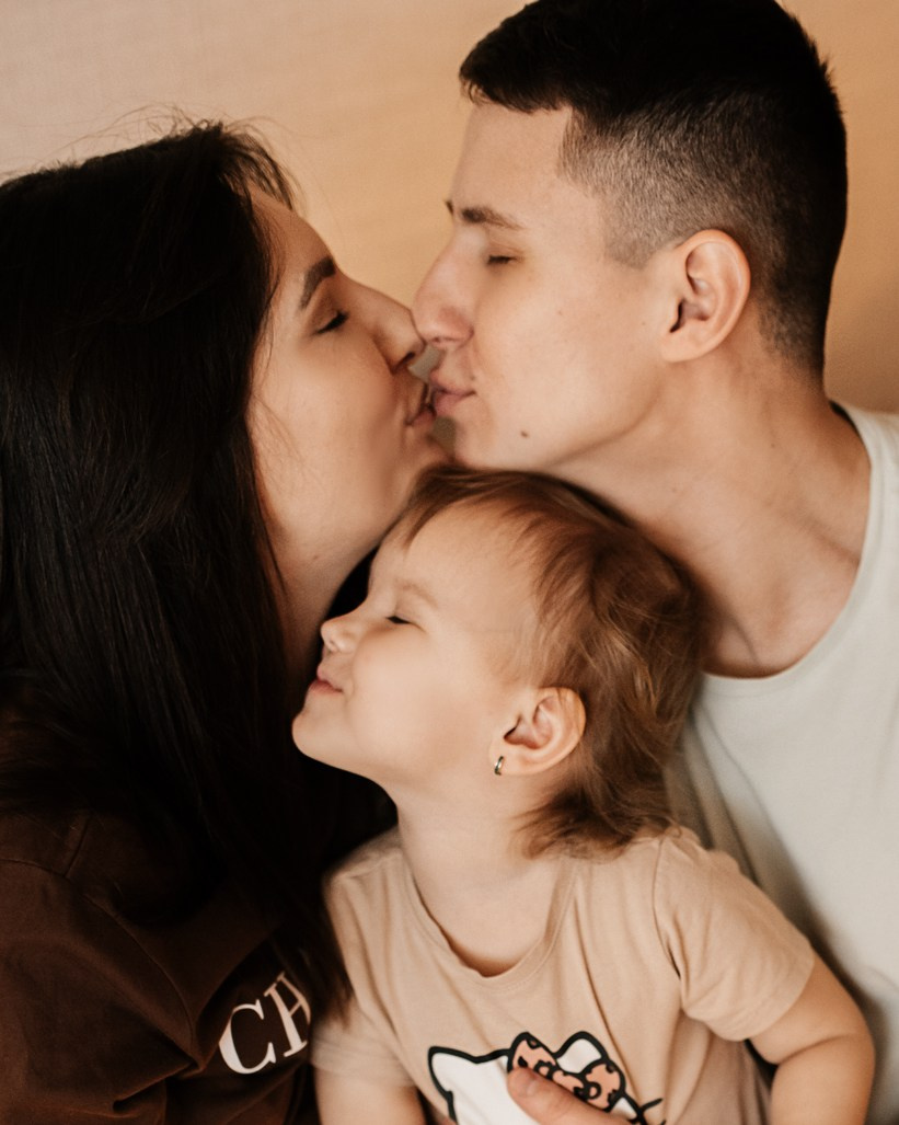 Новогоднее: Вика, Юрий, Оля и Уля. Фотограф г. Хабаровск